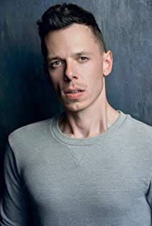 Lee Comley